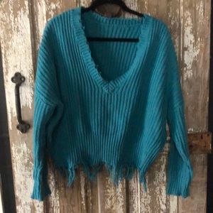 Adorable cropped raw hem sweater